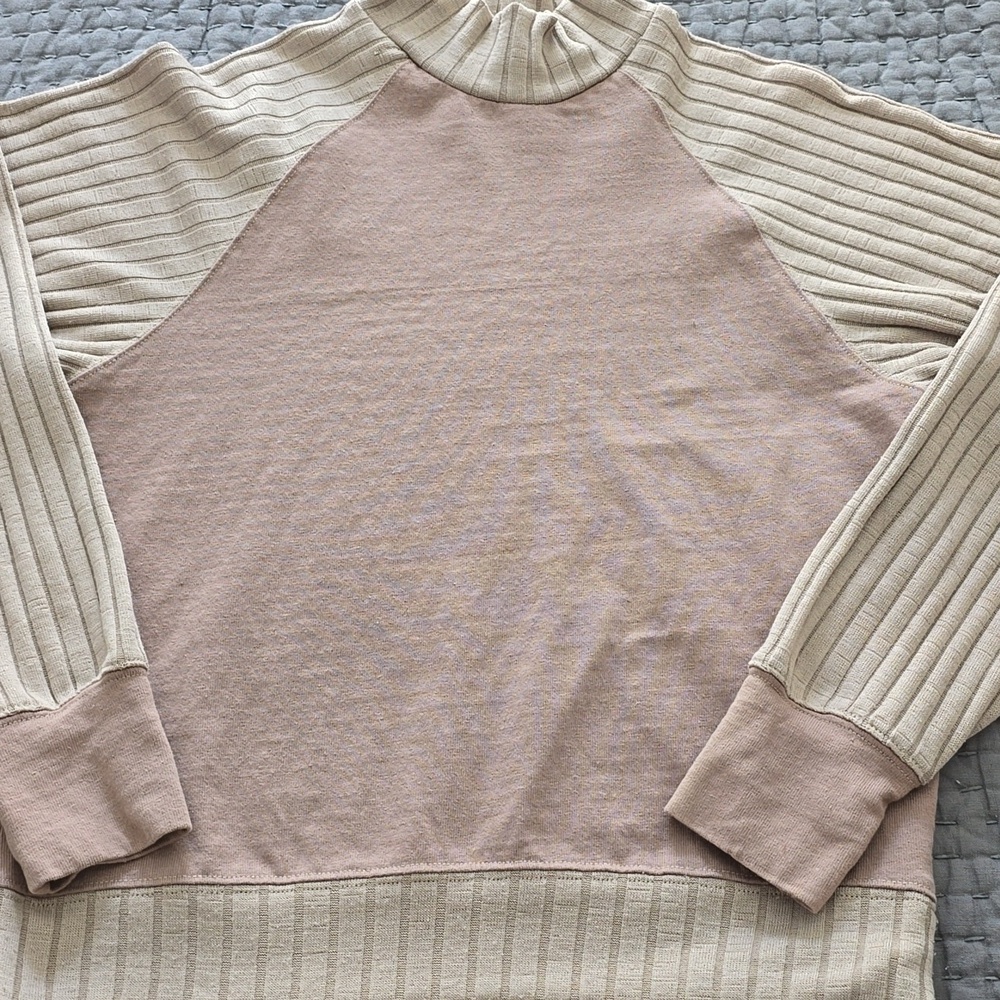 Wishlist Women's Pullover - Picture 2 of 12